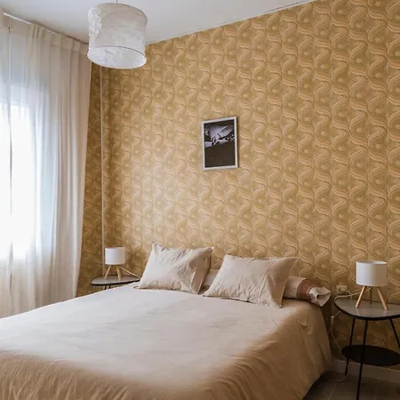 Casa Con Jardin En Cabo De Cruz, Boiro Castro (A Coruna)