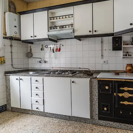 Apartment Casa Con Jardin En Cabo De Cruz, Boiro Castro (A Coruna)